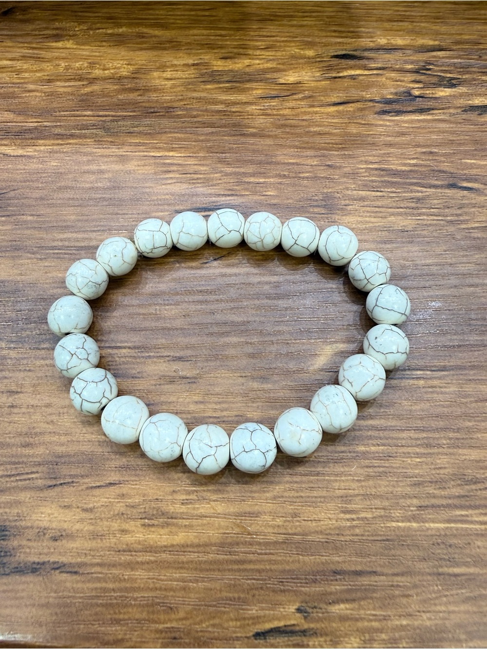 White Turquoise/Natural Cream Howlite Beaded Stretch Bracelet